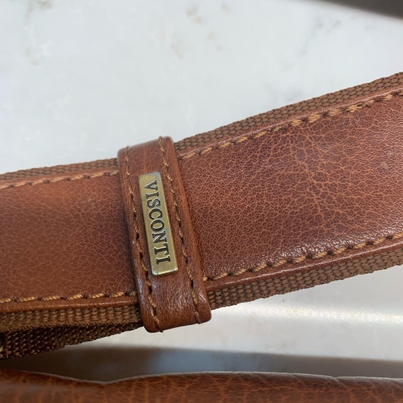 Visconti London Brown Leather Messenger Bag - Picture 3 of 13